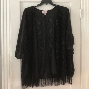 Brocade Pattern Semi-Sheer Fringed Kimono